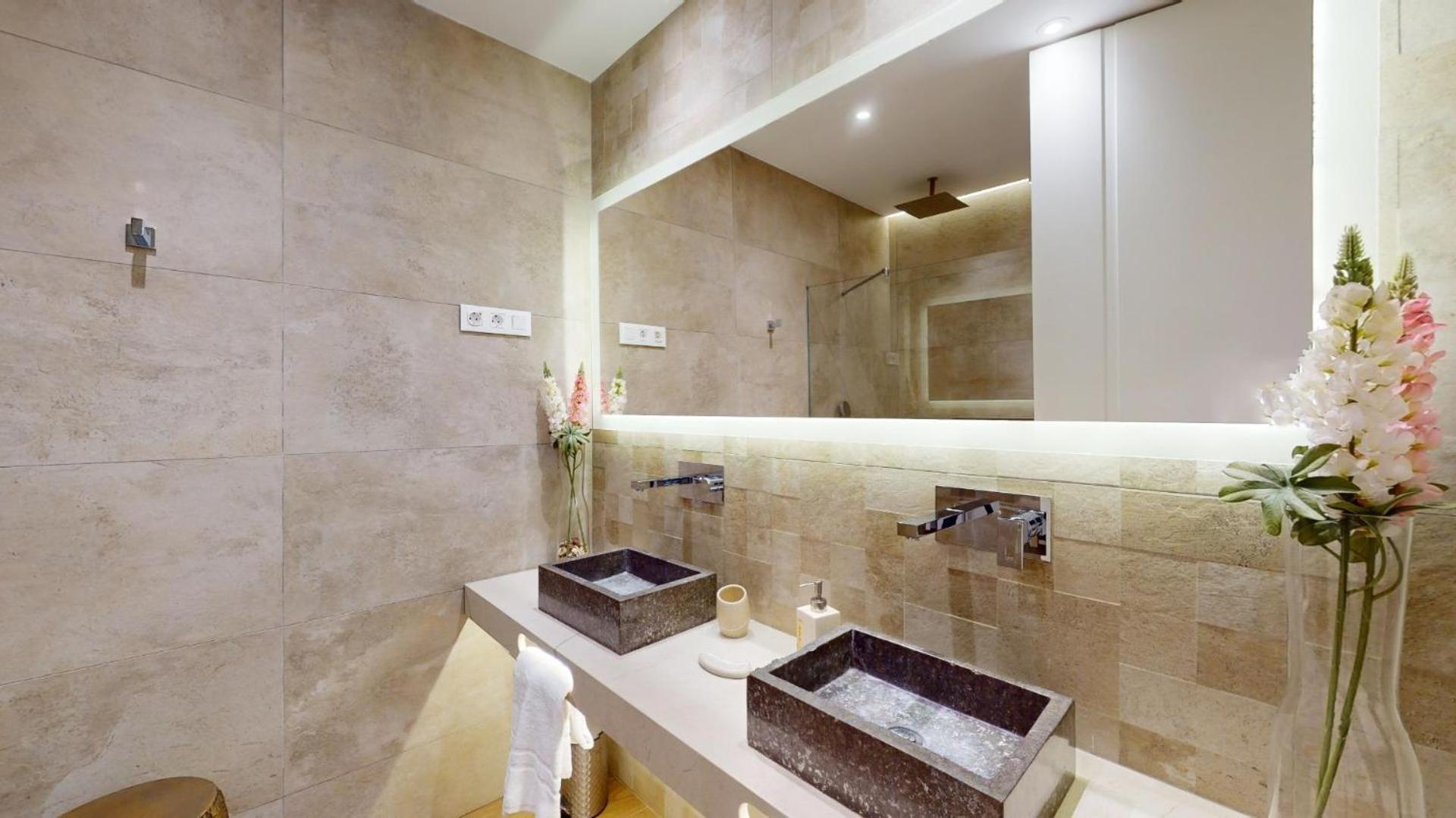 Celenque Apartment Мадрид Екстериор снимка