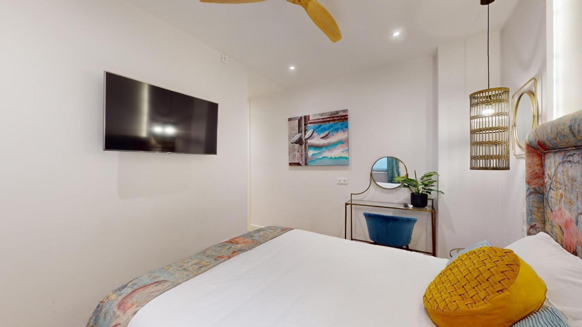 Celenque Apartment Мадрид Екстериор снимка